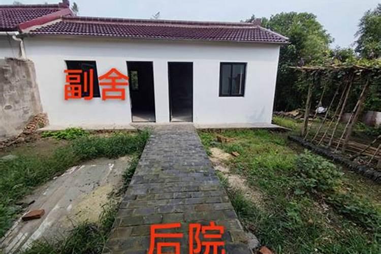 住宅两面被河围着风水好不好