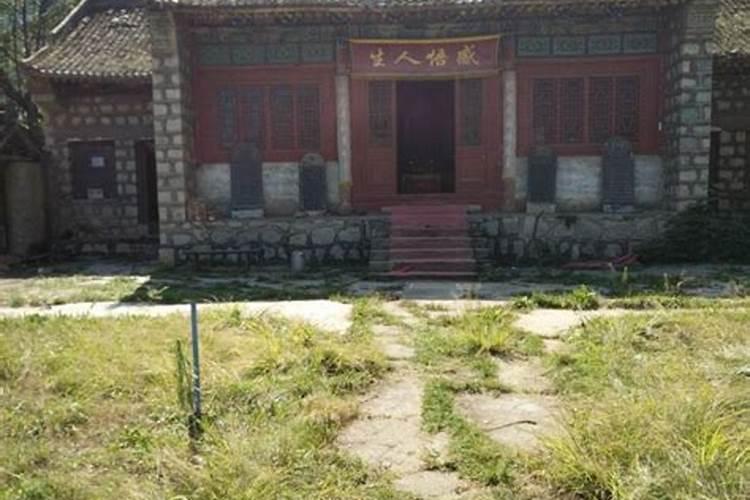破庙拆了可以建民房吗？在寺庙的地基上建在房子能住吗(庙拆了有40100...