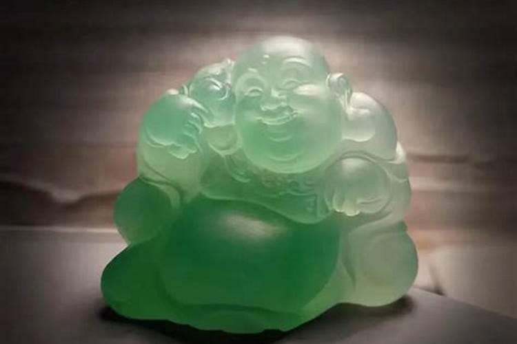 首次戴翡翠挂件有什么讲究