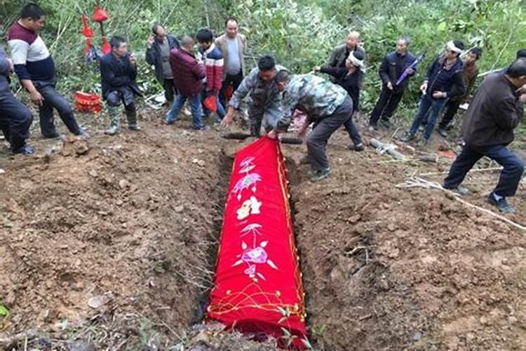 抬棺材会影响运气吗