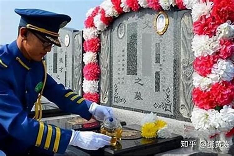 风水师谈下葬有什么讲究及葬坟诀窍