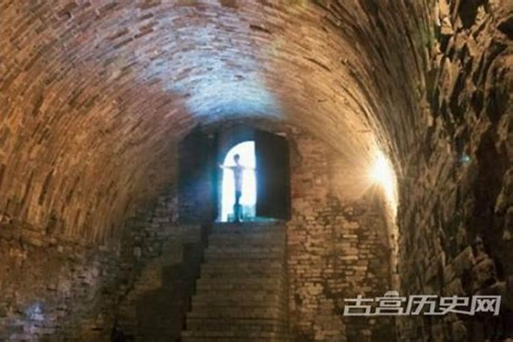 从风水角度看主卧地下挖地窖好吗？