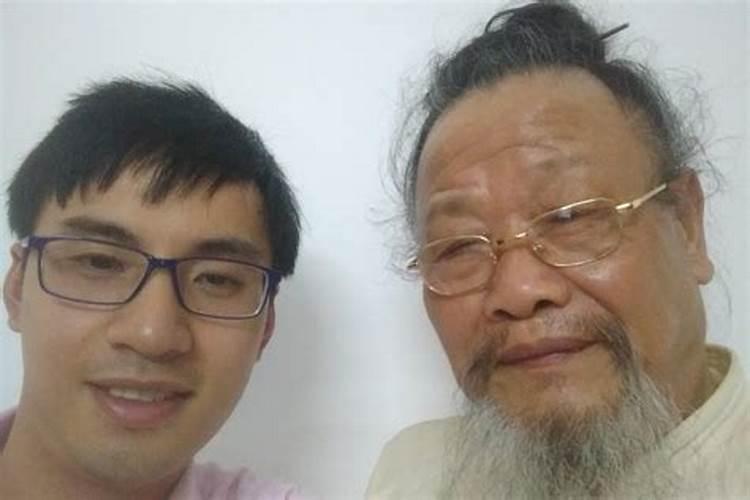 我的师傅作文怎么写？