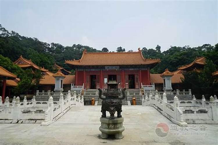 在寺庙里卖的五帝钱有用吗？
