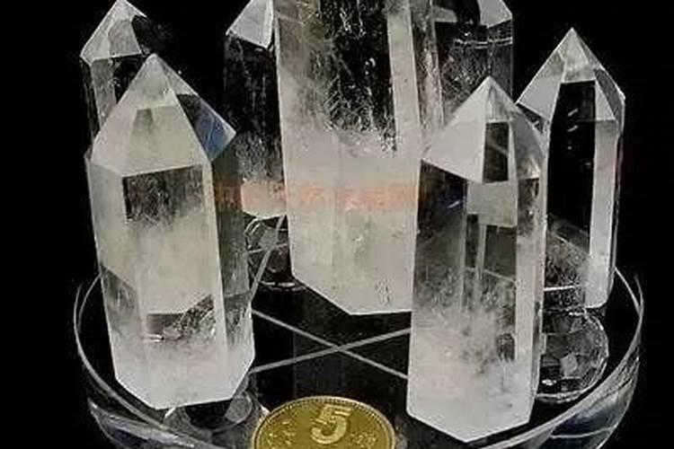 网上那些风水大师卖的水晶会不会是假的,骗人的？