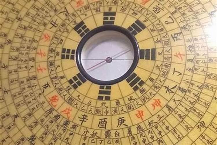 农村房子跟厨房分开的那种,厨房起在前面左边好还是右边好