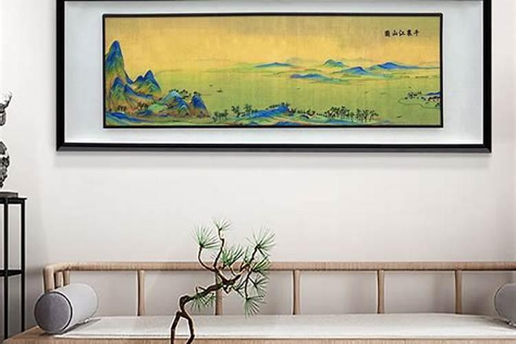 别墅客厅里挂什么字画好