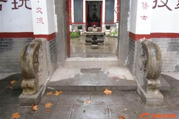 农村别墅院子门口放石鼓象好不好？