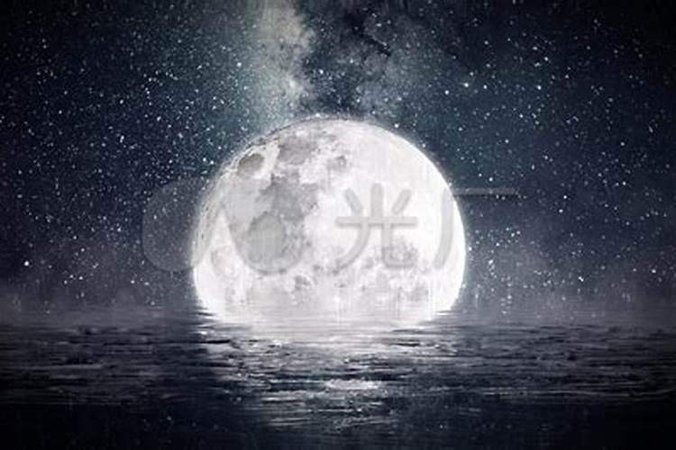 风水中晚上下冰雹打雷下雨预示着什么？