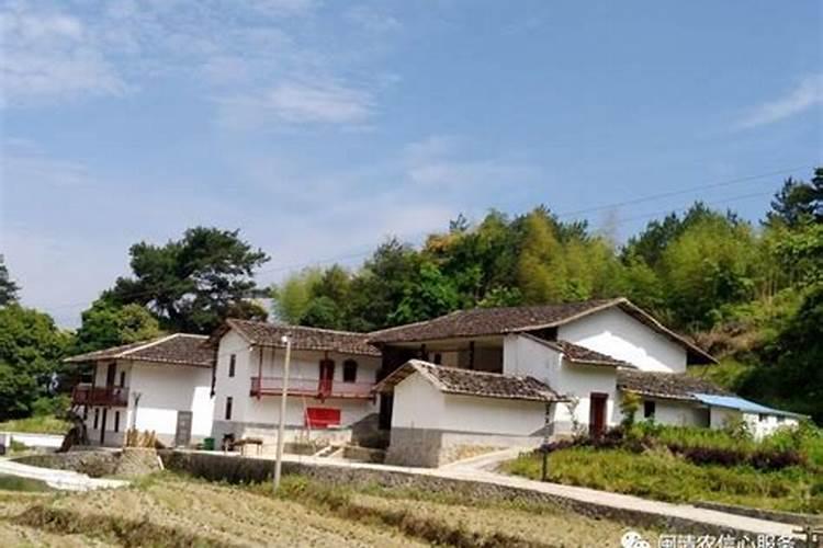农村窑洞房子是不是土多的