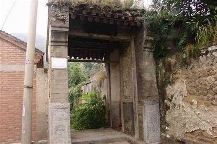 祖坟风水真的很重要吗,风水先生的后代都不好