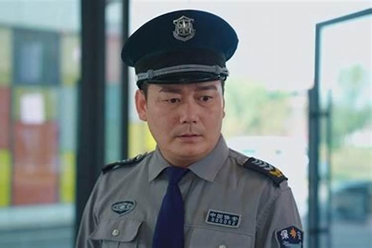 风水学为什么说“庙前穷庙后富”,“庙左庙左出寡妇呢”？