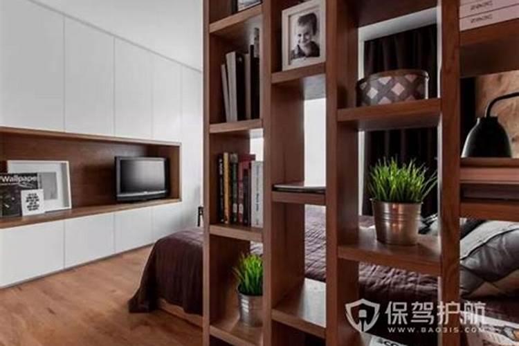 ...风水不好。由于是小户型,做隔断太拥挤,中间放一个柜子可以吗？百度...