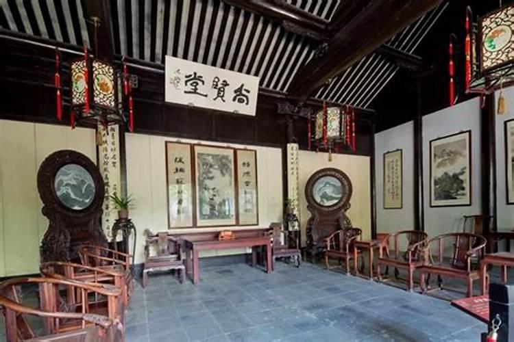 住宅紧靠名人故居,风水好吗？