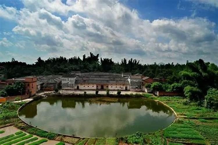 大万世居历史沿革