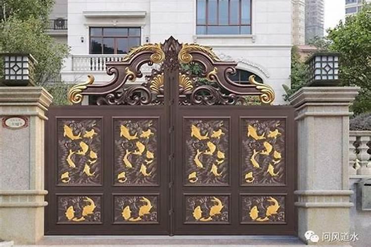 农村院墙大门做几扇合适
