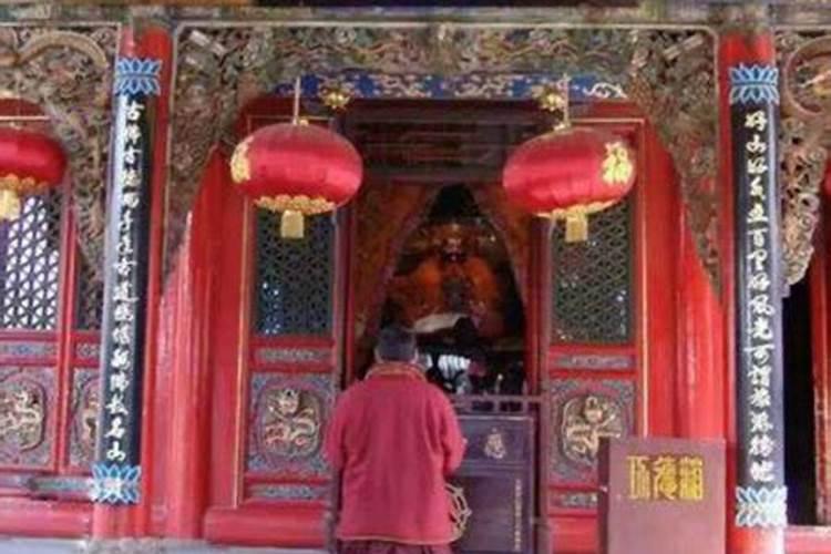 关于四大神兽的一些传说。尤其是青龙的。