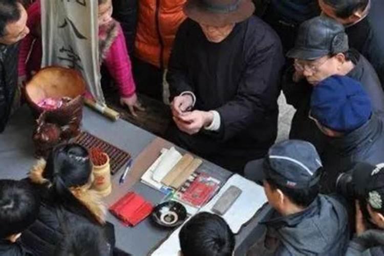 阅读下面的作品(18分)司马祠(1)一说到韩城,自然会想到司马迁。地以人...
