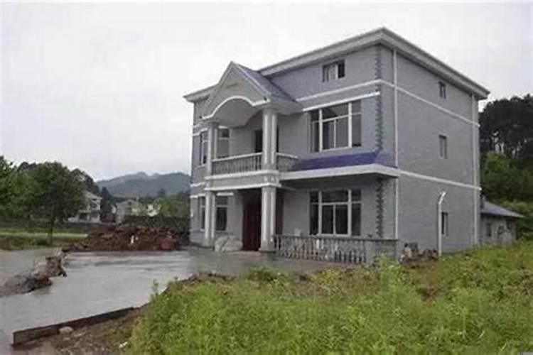 长久不居住的别墅可以在客厅放这几物镇宅