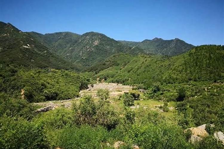 农村大门对着对面的房山有什么不好