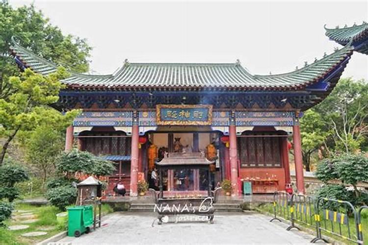 请问广东省哪间寺庙可供信众静修小住？