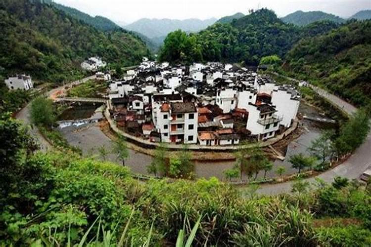 三面环山的房子风水怎么样