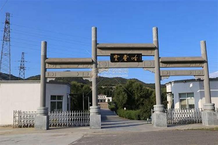 白龙潭风景区在哪里