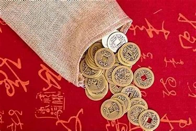 我去商场应聘卖服装需要注意些什么呢？