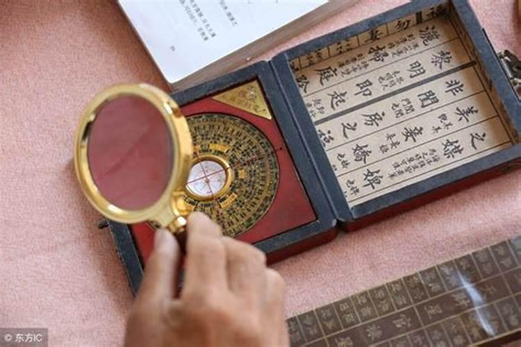 风水故事:清朝商人与风水师的故事