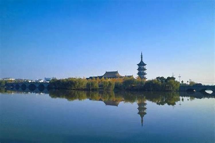 找风水先生看风水要注意什么？从哪里可以找到靠谱的风水大师？如何听风 ...