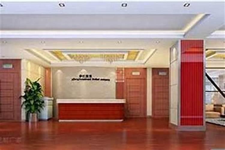 白墙配什么颜色的门？室内门用什么颜色好看