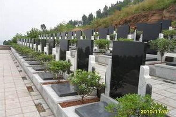 辽宁大连坆墓地门砖怎么摆