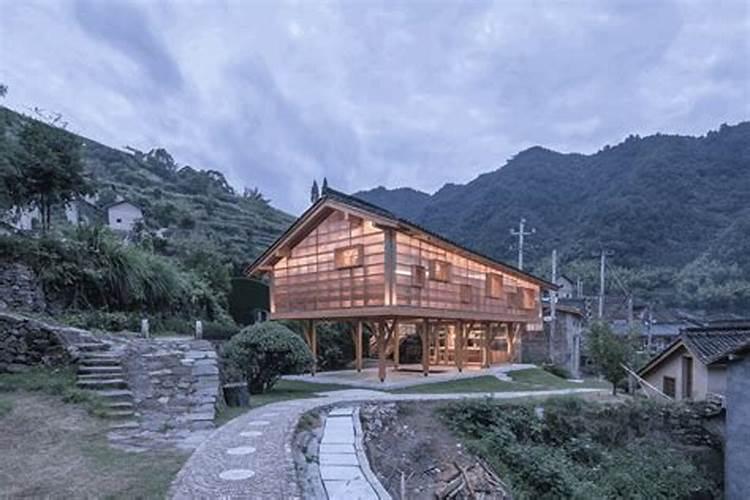 住宅风水,住宅靠近山好吗？