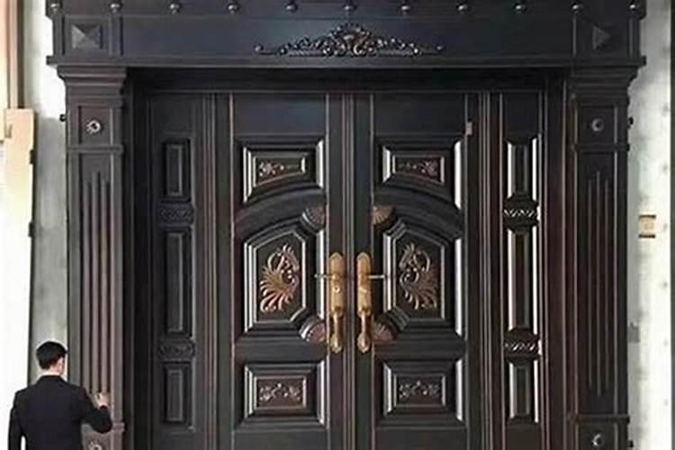 李居明风水学别墅大门用木门还是铜门好