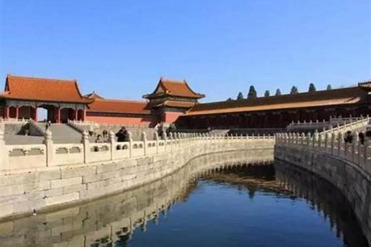 新中式阳台墙面怎么装修