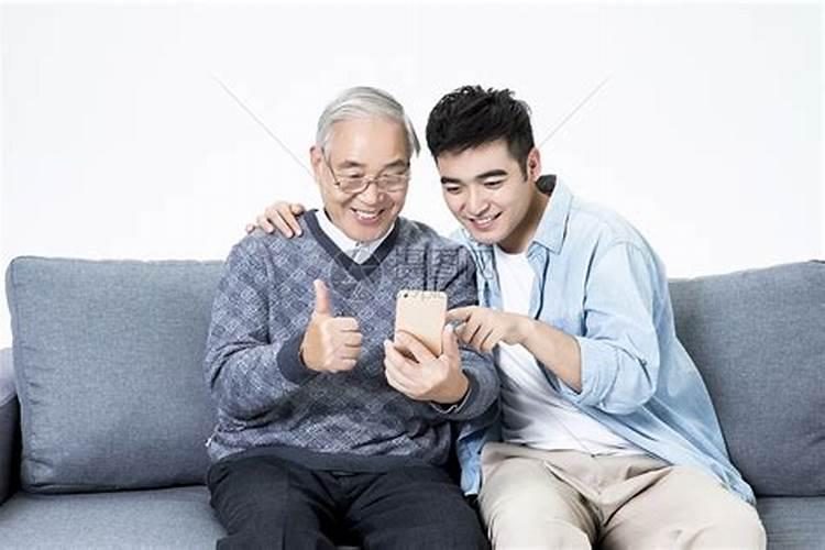 家里老人去世不久可以请人来看地理吗
