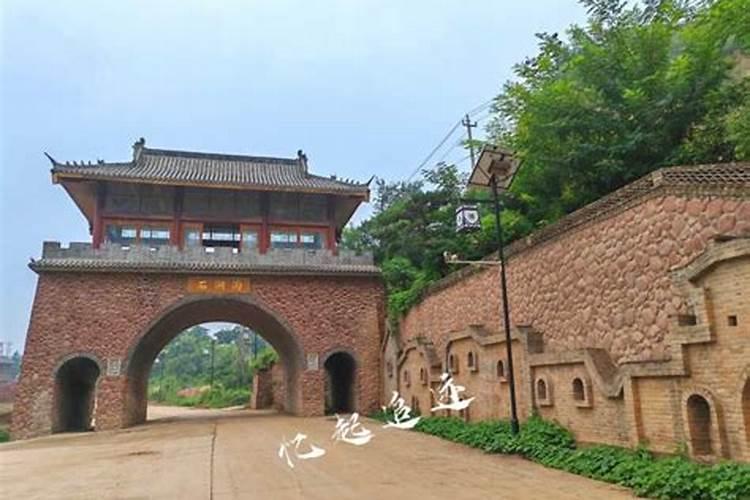 躺在床上看电视的危害