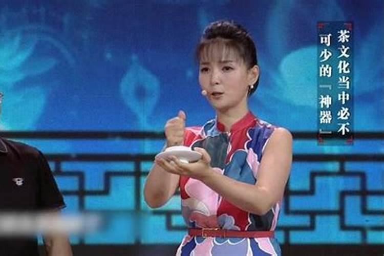 在被迫成为风水先生的日子里梅先生为何摔笔洗