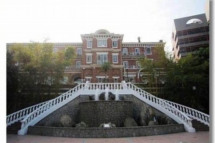 李嘉诚办公室之风水解析