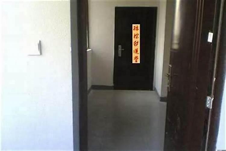 从风水角度看大门及房间门应开左边还是右边？
