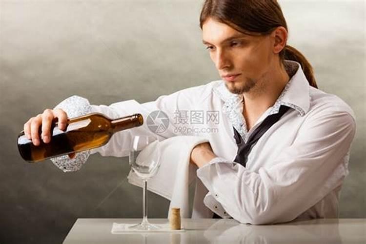 ...算命先生教她去祖坟用酒在四周化解,会影响风水吗？