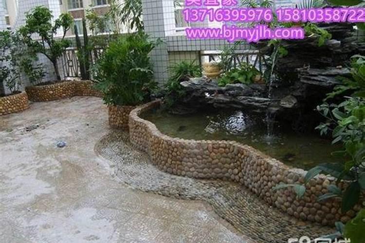 楼梯下搞了个长方形的鱼池且只有一个直角突出。请问大师们,从风水的