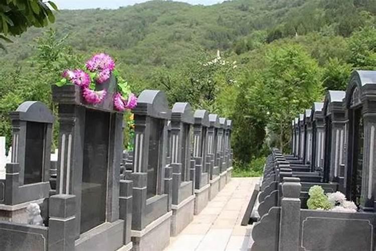 墓地放太阳能灯风水如何？