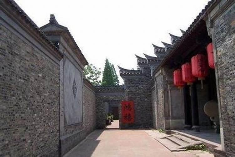 折叠穿衣镜怎么放？折叠穿衣镜摆放风水