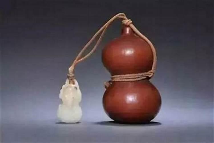 门厅玄关挂什么画好