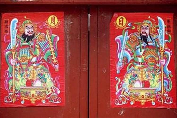邻居在他家大门外贴了一张门神,正对着我家大门。这样对我家会不会有什...