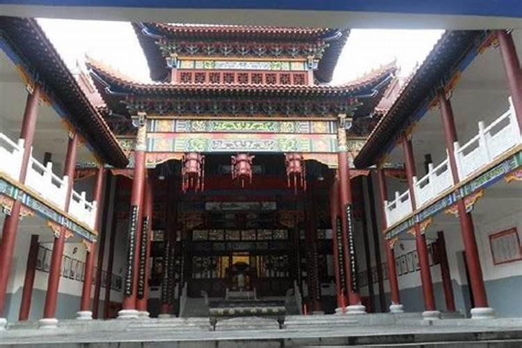 1998年属虎人适合干什么工作 宜从事与土和火有关职业？