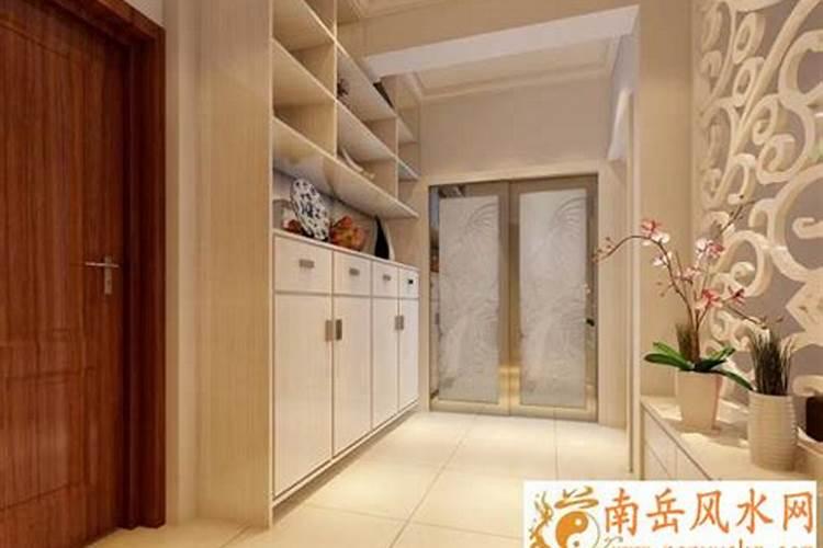 房屋前地坪前低后髙对风水的影响:门前地坪呈斜坡,前低后高,百度...
