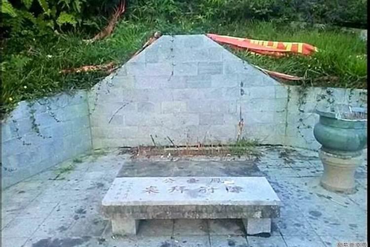 墓地的青龙回头是什么意思青龙回头有何寓意
