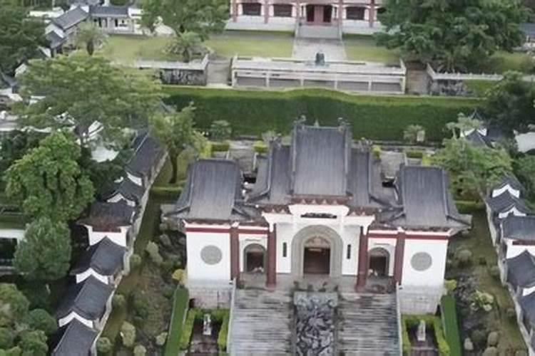 死亡细胞墓地的山洞怎么进